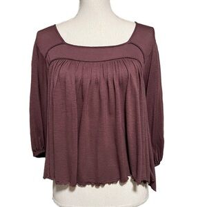 BKE RED - WOMENS FLOWY PLUM COLORED TOP SIZE MEDIUM BOHO LIGHTWEIGHT